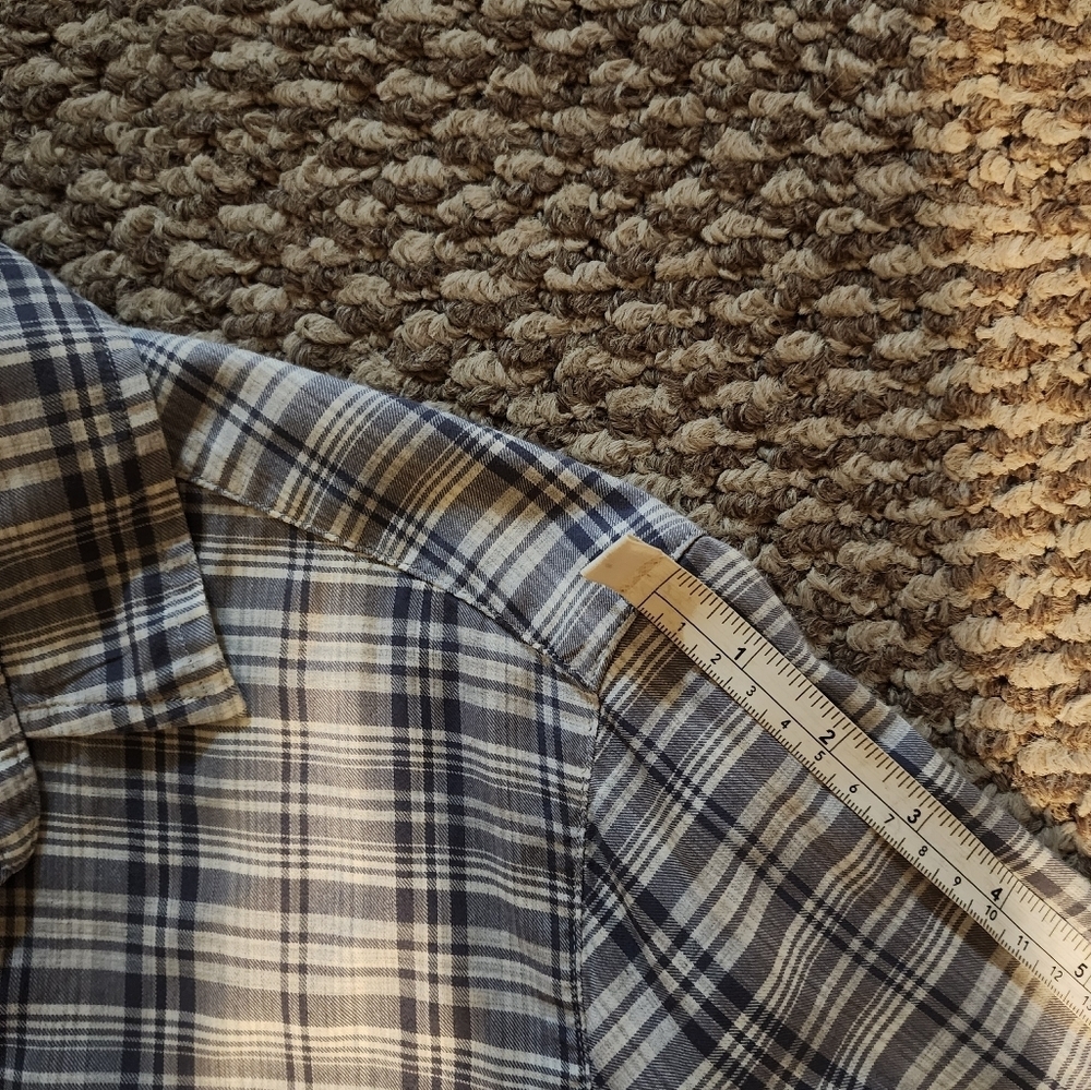 Frank & Eileen Gray Plaid Women's Top - Picture 6 of 10